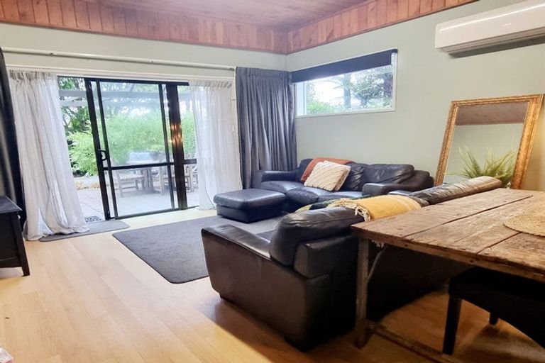 Photo of property in 49 Grand Vue Road, Kawaha Point, Rotorua, 3010