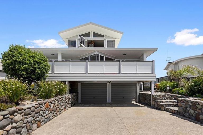 Photo of property in 960a Papamoa Beach Road, Papamoa Beach, Papamoa, 3118