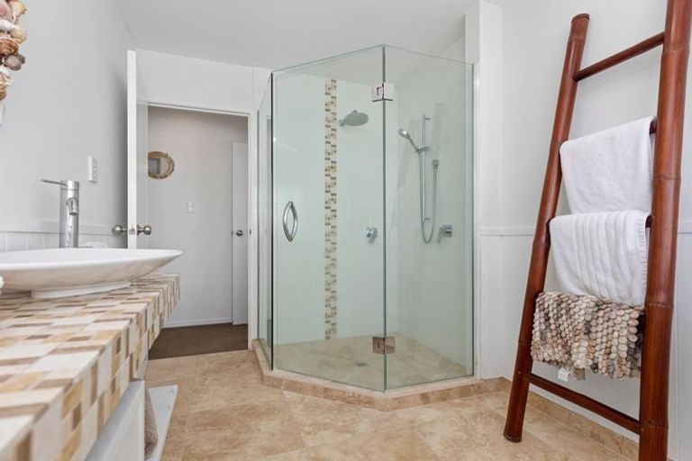 Photo of property in 960a Papamoa Beach Road, Papamoa Beach, Papamoa, 3118