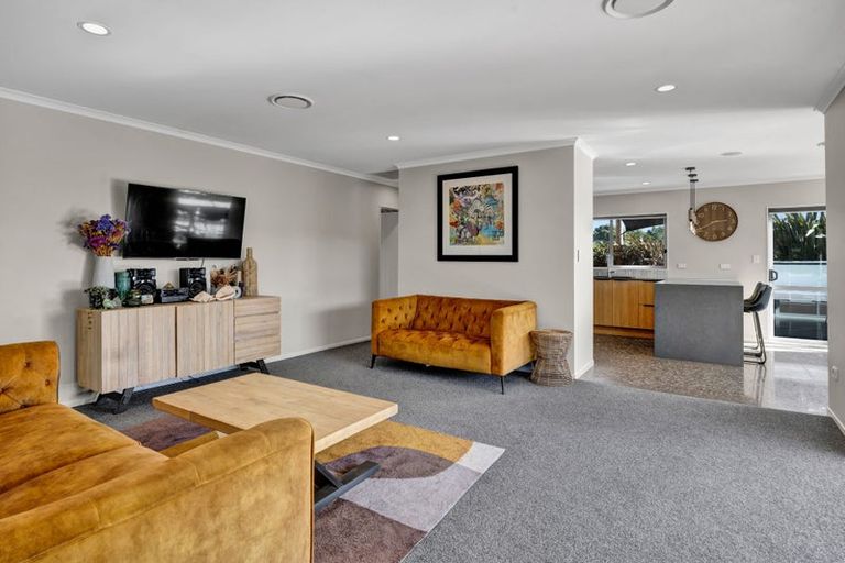 Photo of property in 9a Dolphin Parade, Bell Block, New Plymouth, 4312