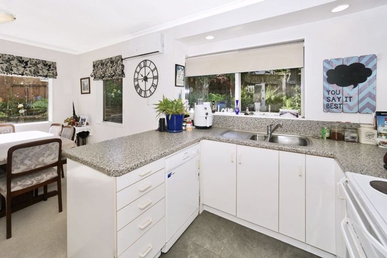 Photo of property in 14 Muir Place, Te Puke, 3119