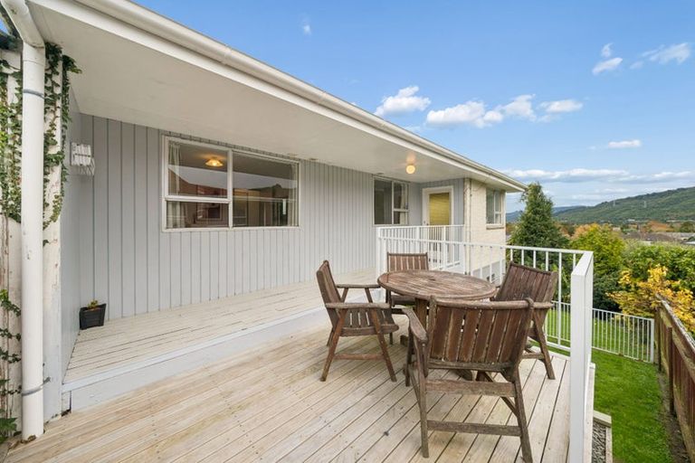 Photo of property in 2/13 Roband Crescent, Brown Owl, Upper Hutt, 5018