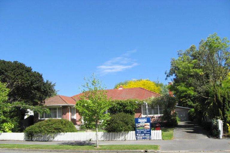 Photo of property in 29 Westburn Terrace, Burnside, Christchurch, 8041
