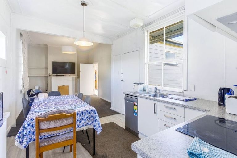 Photo of property in 49 Douglas Street, Saint Kilda, Dunedin, 9012