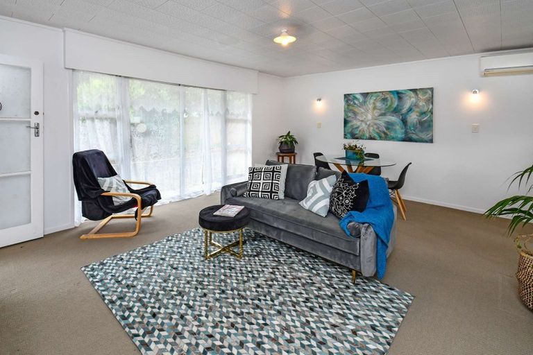 Photo of property in 2/26 James Road, Manurewa, Auckland, 2102