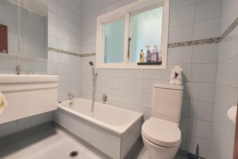 Photo of property in 70 Rawhiti Road, Pukerua Bay, 5026