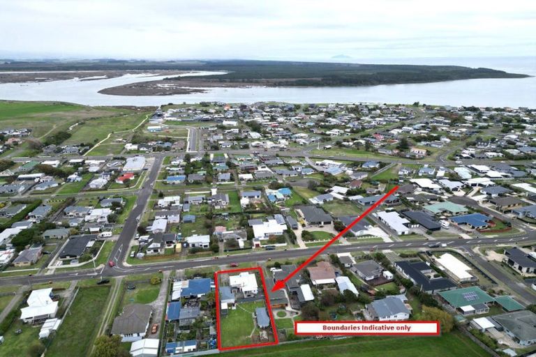 Photo of property in 15 Andrews Street, Foxton Beach, Foxton, 4815
