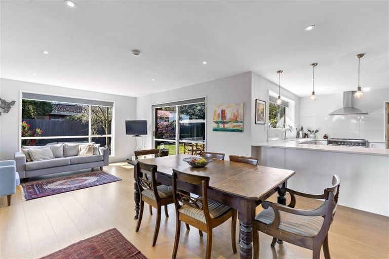 Photo of property in 130 Grahams Road, Burnside, Christchurch, 8053