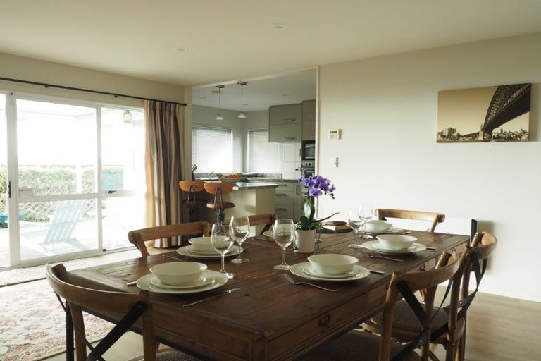 Photo of property in 8 Amner Place, Bluff Hill, Napier, 4110