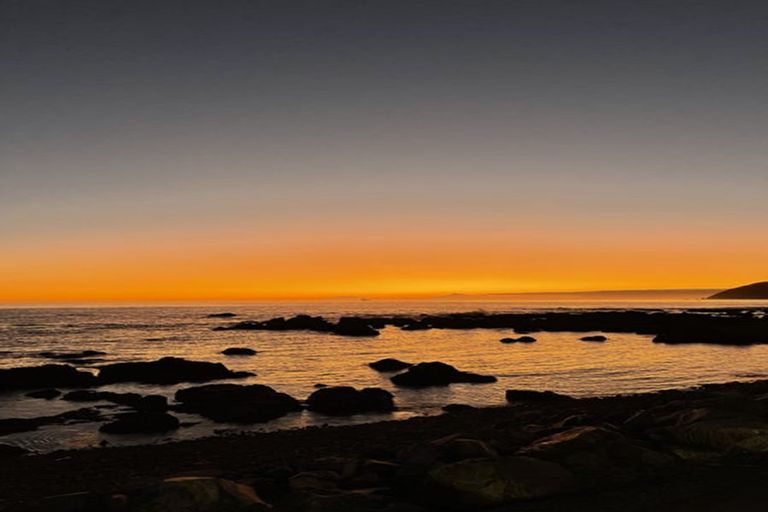 Photo of property in 1/410 The Esplanade, Island Bay, Wellington, 6023