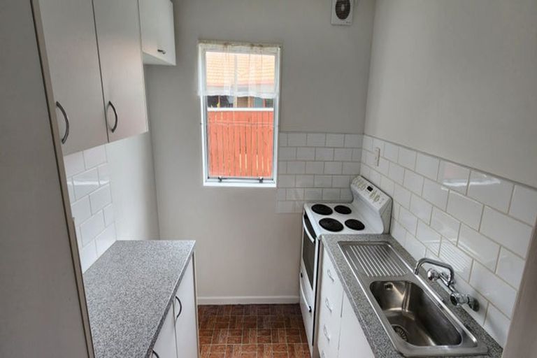 Photo of property in 65 Freyberg Street, Lyall Bay, Wellington, 6022