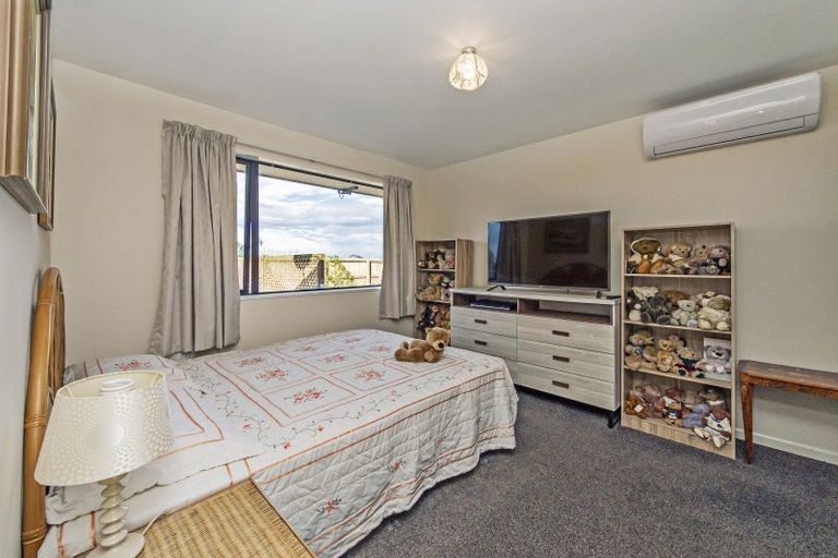 Photo of property in 13 Brooker Place, Kirwee, Darfield, 7571