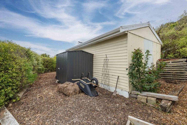 Photo of property in 46 Cornwall Road, Lyttelton, 8082