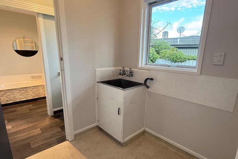 Photo of property in 4 Lerwick Street, Tamatea, Napier, 4112