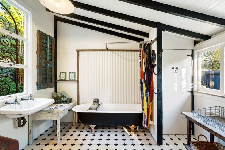 Photo of property in 10 Grange Road North, Haumoana, 4102