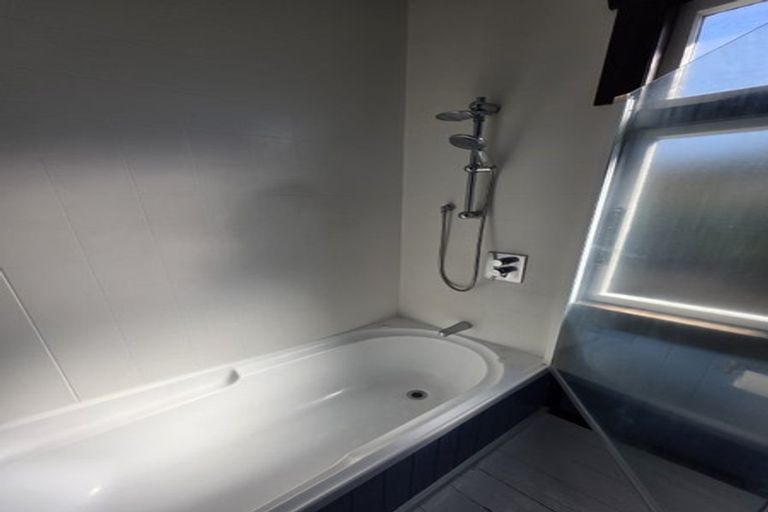 Photo of property in 27 Mill Road, Lower Vogeltown, New Plymouth, 4310