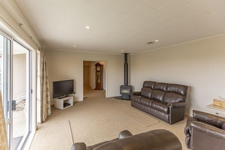 Photo of property in 10 Domain Road, Waipawa, 4210