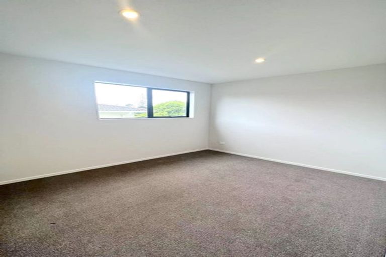 Photo of property in 1 Benchmark Drive, Massey, Auckland, 0614