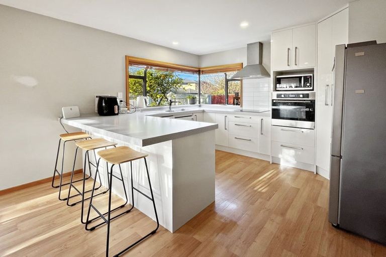 Photo of property in 3 Ryeland Avenue, Ilam, Christchurch, 8041