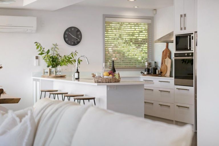 Photo of property in 76 Meadowstone Drive, Wanaka, 9305