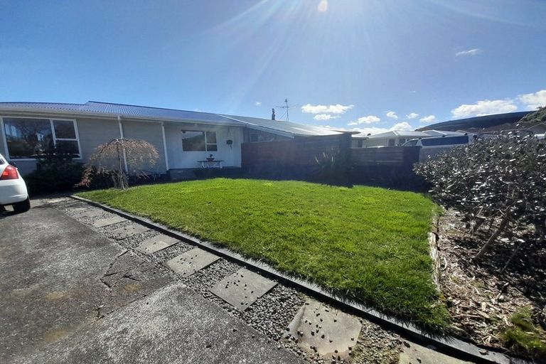 Photo of property in 6 Waiau Close, Kelson, Lower Hutt, 5010
