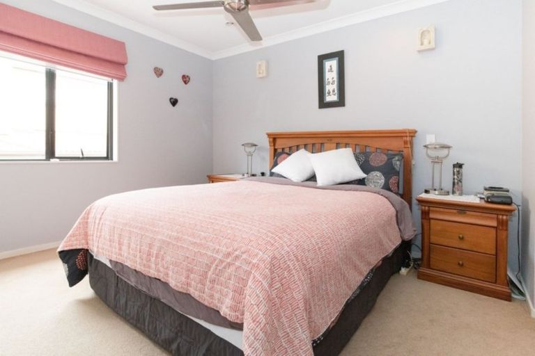 Photo of property in 46 Monte Cassino Place, Birkdale, Auckland, 0626