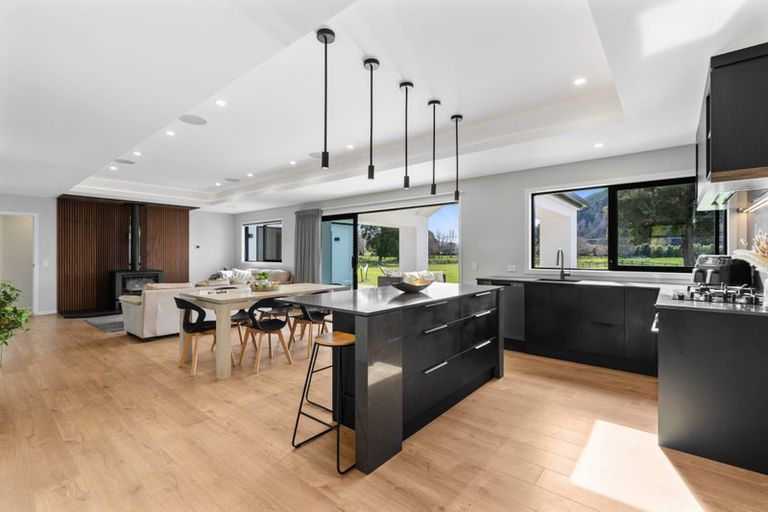 Photo of property in 51 Pigeon Valley Road, Wakefield, 7025