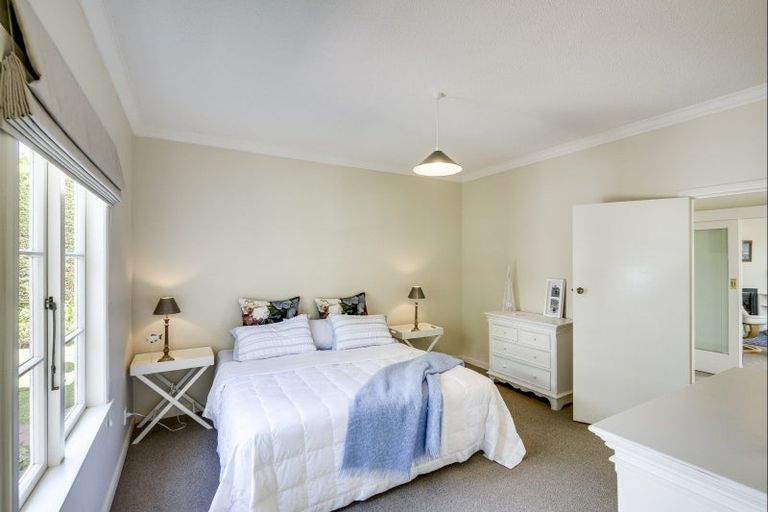 Photo of property in 11 Tauroa Road, Havelock North, 4130