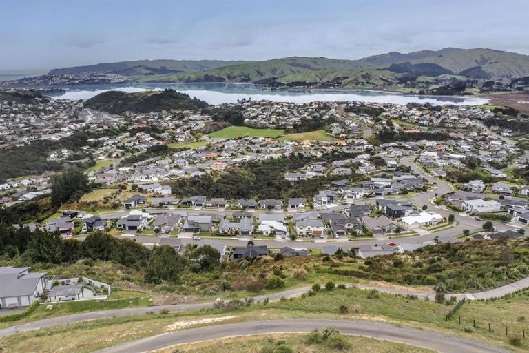 Photo of property in 31 Pacific View, Whitby, Porirua, 5024