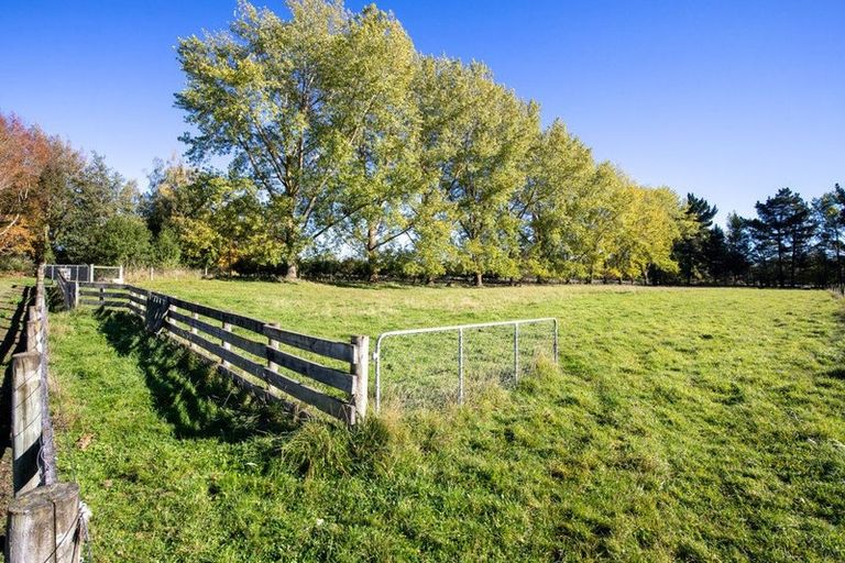 Photo of property in 402 Dixons Road, Loburn, Rangiora, 7472