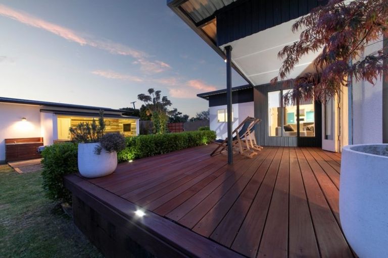 Photo of property in 87 Nikau Street, New Lynn, Auckland, 0600