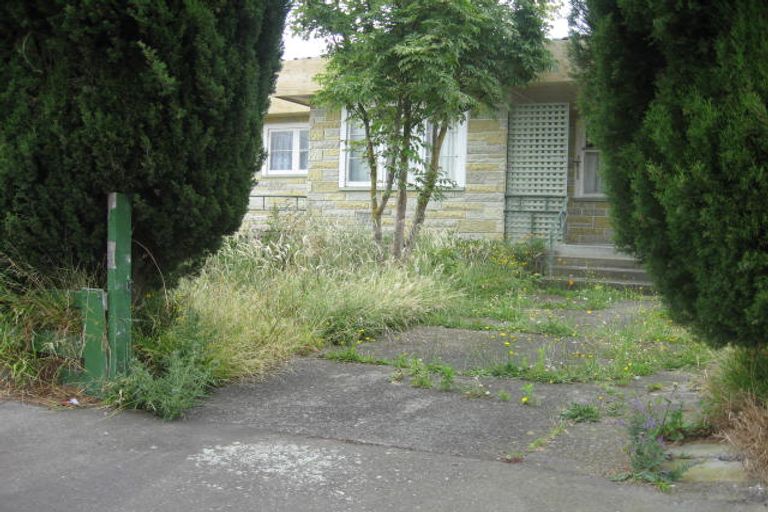 Photo of property in 2 Crewe Street, Pahiatua, 4910