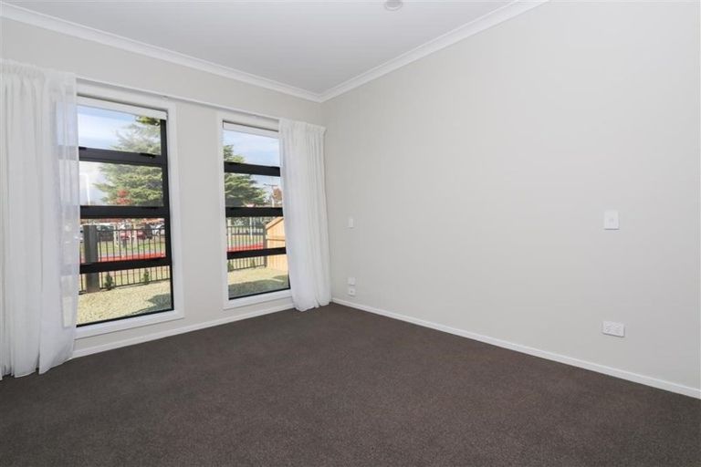 Photo of property in 2u1 Lambert Court, Glenview, Hamilton, 3206
