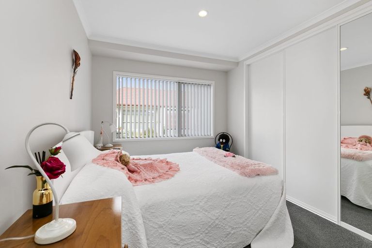 Photo of property in Trackside Villas, 27/91 Mako Mako Road, Levin, 5510