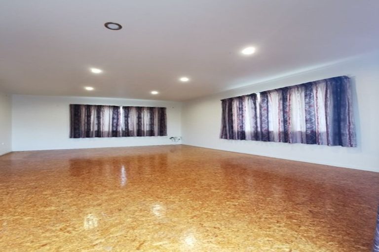 Photo of property in 12 Ruth Street, Manurewa, Auckland, 2102