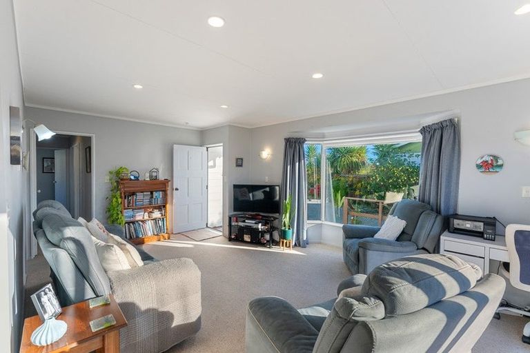 Photo of property in 111 Makarini Street, Paraparaumu, 5032
