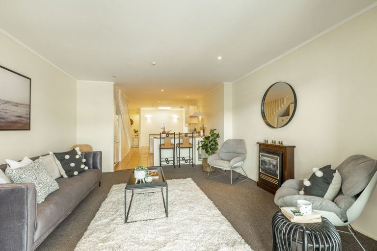 Photo of property in Grosvenor Cl, 21/6u Brown Street, Mount Cook, Wellington, 6021