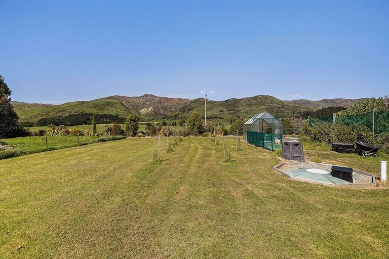 Photo of property in Kane Road, Hawea Flat, Lake Hawea, 9382