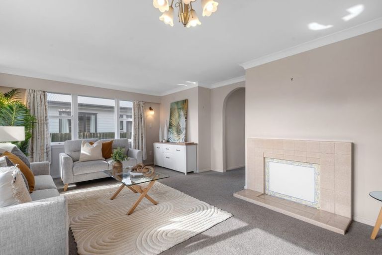 Photo of property in 1/14 Farquhars Road, Redwood, Christchurch, 8051