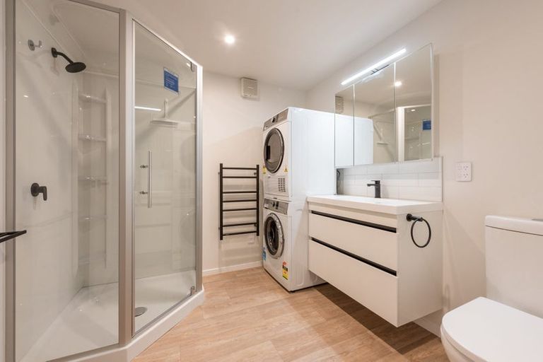 Photo of property in 7 Ninian Street, Highbury, Wellington, 6012