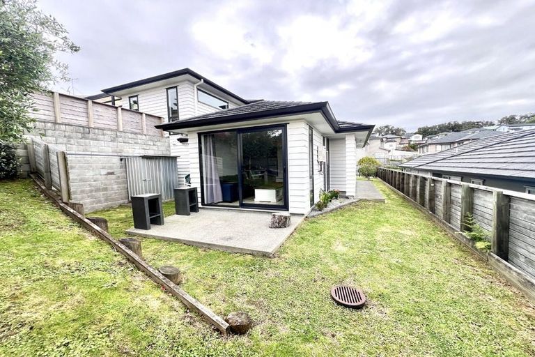 Photo of property in 3 Weka Close, Red Beach, 0932