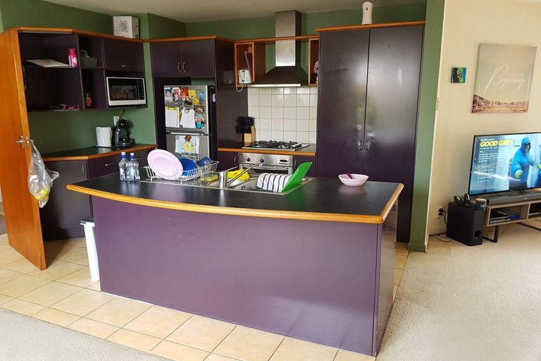 Photo of property in 295 Don Buck Road, Massey, Auckland, 0614