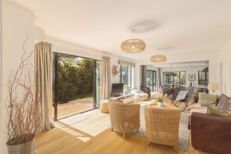 Photo of property in 40 Celia Street, Redcliffs, Christchurch, 8081