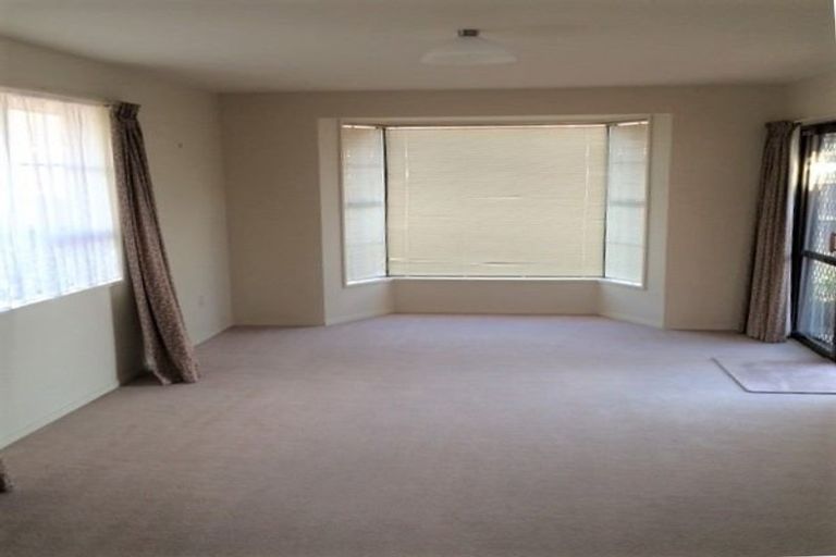 Photo of property in 2/7 Peverel Street, Riccarton, Christchurch, 8011