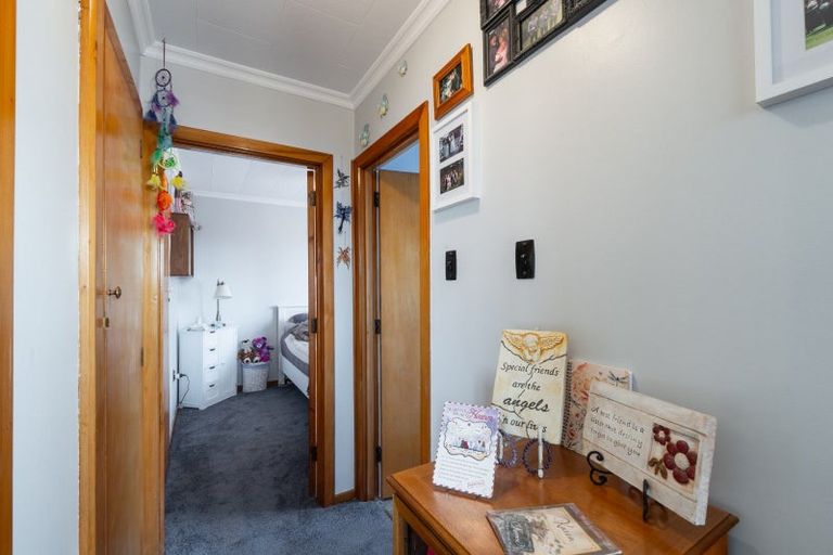 Photo of property in 15 Mcquarrie Street, Kingswell, Invercargill, 9812