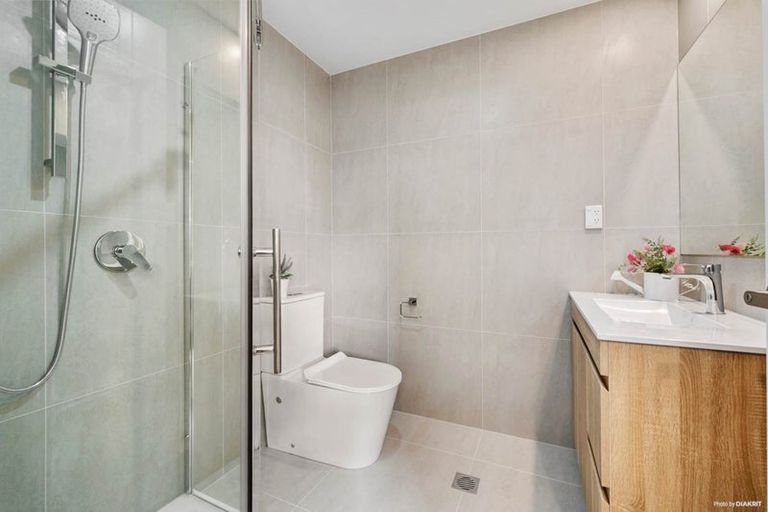 Photo of property in 5/28 Ludlow Terrace, Totara Vale, Auckland, 0627