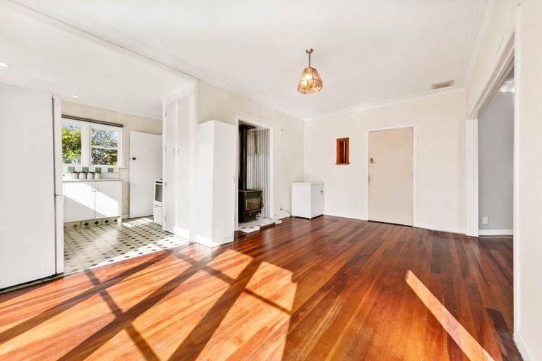 Photo of property in 179 Don Buck Road, Massey, Auckland, 0614