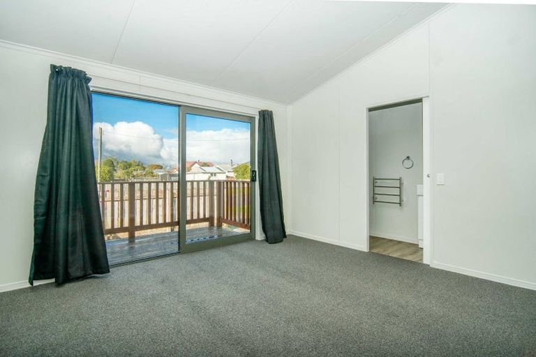 Photo of property in 19b Lyndhurst Street, Westport, 7825