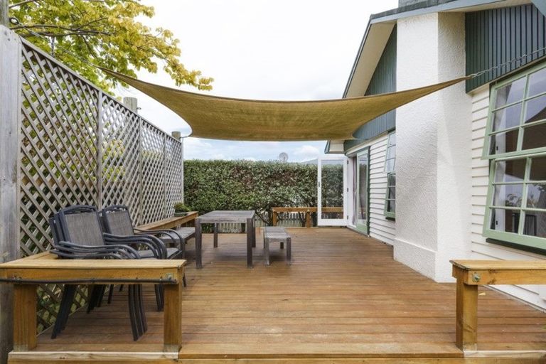 Photo of property in 10 Rhodes Drive, Kelvin Grove, Palmerston North, 4414