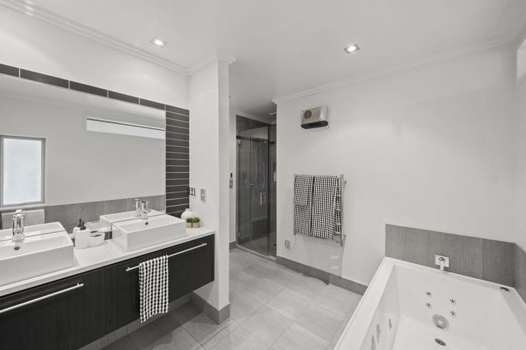 Photo of property in 1 West Green, Parklands, Christchurch, 8083